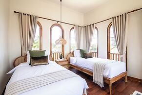 Canggu 400m Tobeach Escape 4br Designer Villa