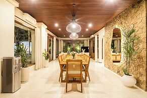 Canggu 400m Tobeach Escape 4br Designer Villa