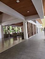 1 Br condo T2-8H