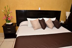 Hotel Suite Azomali