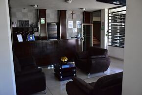 Hotel Suite Azomali