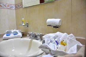 Hotel Suite Azomali