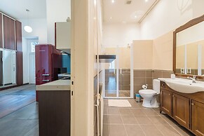 Venus Apartments - Broadway I