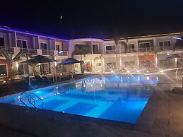 Blue Hotel & Resort
