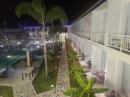 Blue Hotel & Resort