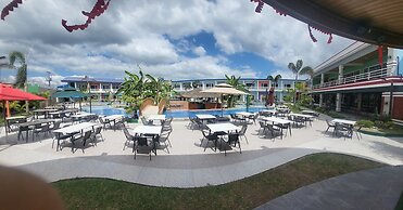 Blue Hotel & Resort