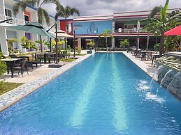 Blue Hotel & Resort