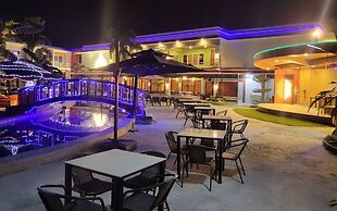 Blue Hotel & Resort