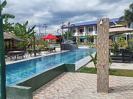 Blue Hotel & Resort