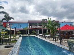 Blue Hotel & Resort
