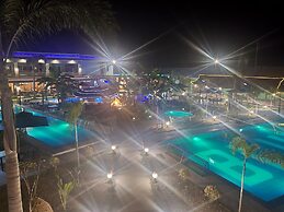 Blue Hotel & Resort