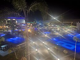 Blue Hotel & Resort