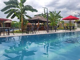 Blue Hotel & Resort