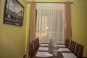 Lux Suites Dofils Sunset Apartments