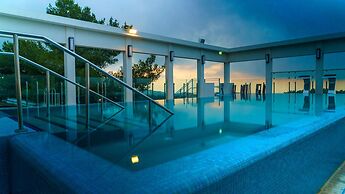 Almond Hotel – Adults Only
