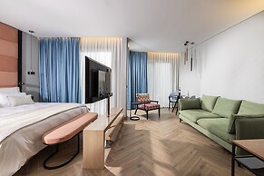 Almond Hotel – Adults Only