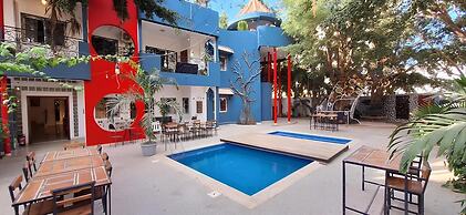 Loman Art House