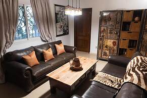 Loman Art House
