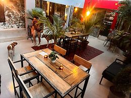 Loman Art House