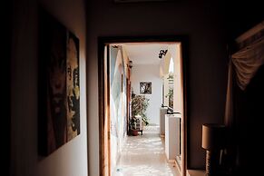 Loman Art House