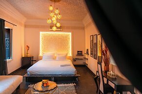 RIAD L'ECOLE