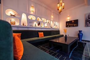 RIAD L'ECOLE