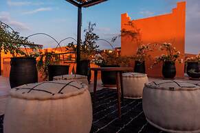 RIAD L'ECOLE