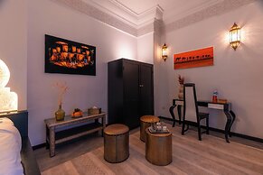 RIAD L'ECOLE