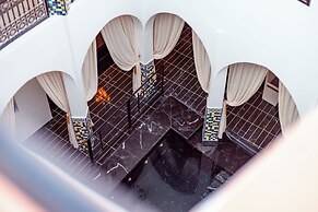 RIAD L'ECOLE