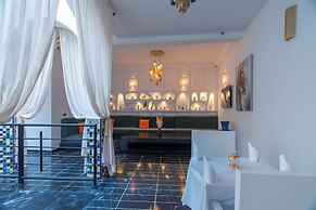 RIAD L'ECOLE