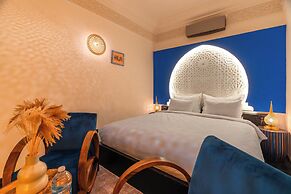 RIAD L'ECOLE