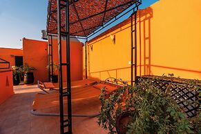 RIAD L'ECOLE