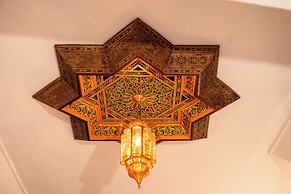 RIAD L'ECOLE
