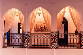 RIAD L'ECOLE