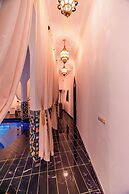 RIAD L'ECOLE