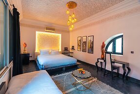 RIAD L'ECOLE