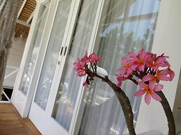 Love Coconut Bungalow