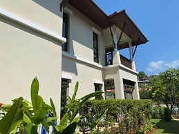 Poolside Luxury Laguna 2-bed Villa in Cherngtalay