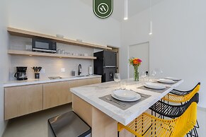 Tower 605 by Naya Homes