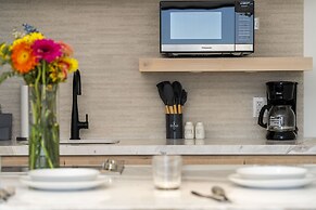 Tower 605 by Naya Homes