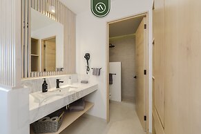 Tower 605 by Naya Homes