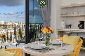 Tower 605 by Naya Homes