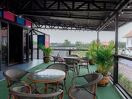 Onjira Resort