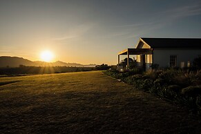 Crags Country Lodge