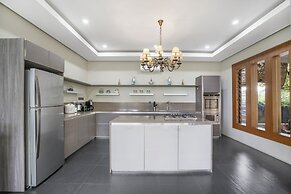 Neo Buana Villa by Betterplace