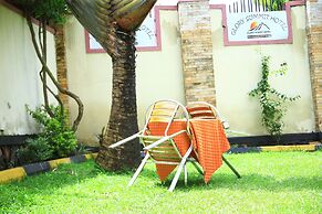 GLORY SUMMIT HOTEL