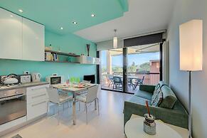 Green Tiffany Apartment