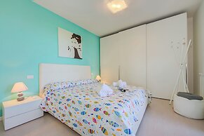 Green Tiffany Apartment