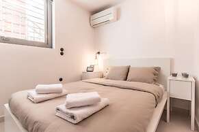 Pink Mango Hostel