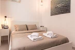 Pink Mango Hostel